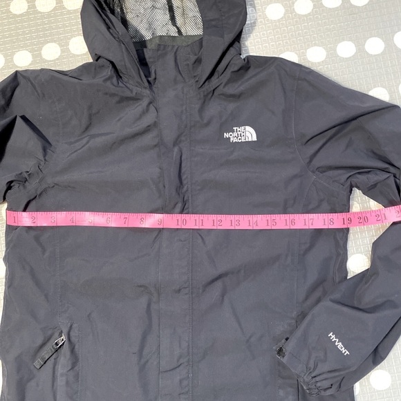 The North Face youth black highvent jacket - Picture 3 of 6